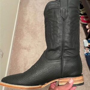 Classic Black Western Leather Boots